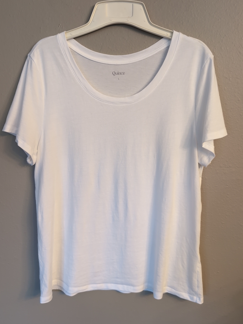 Quince White Scoop Neck Short Sleeve Tee